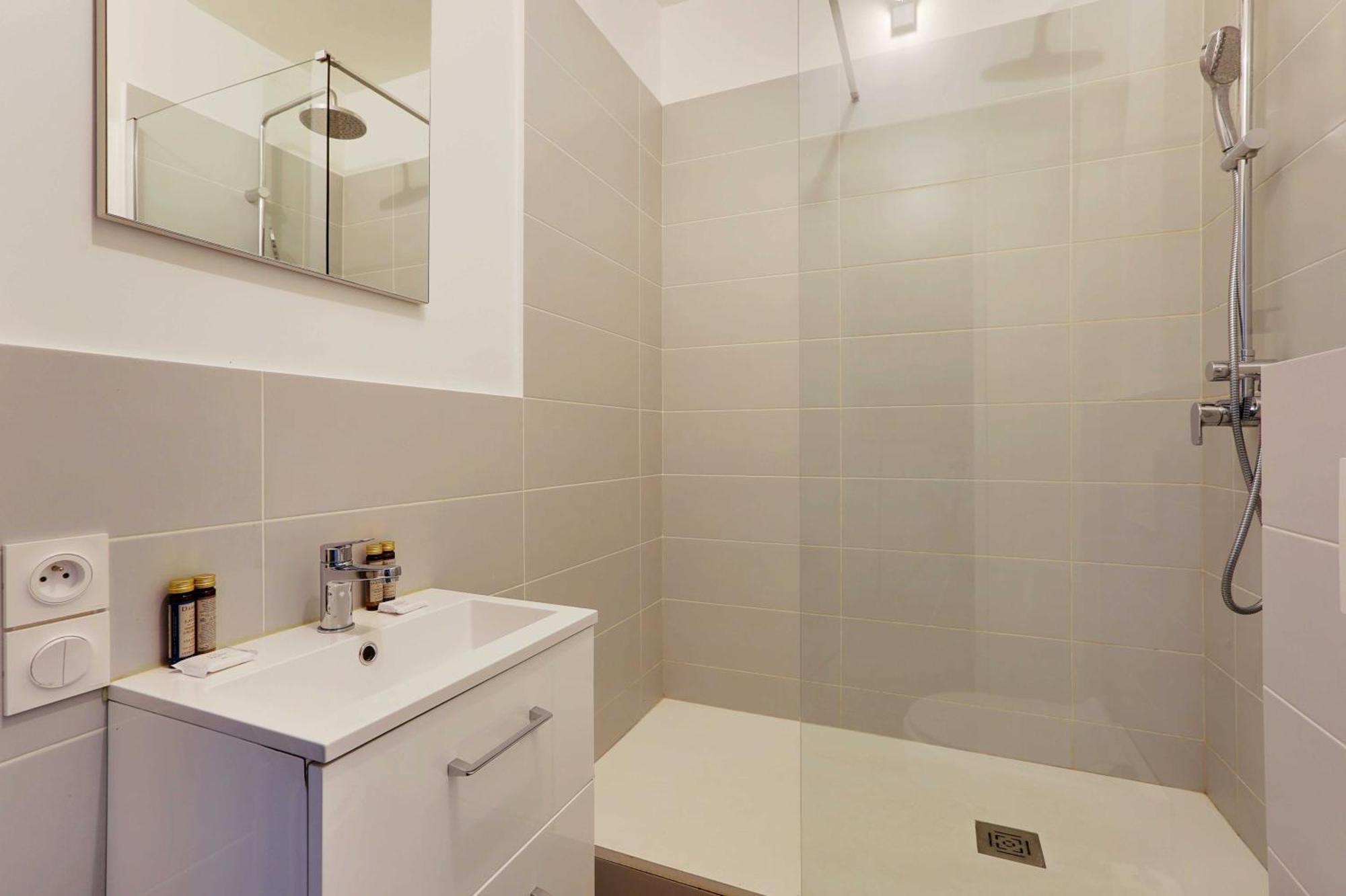 Spacious Apartment - 4Br-10P Montmartre Paris Exterior photo